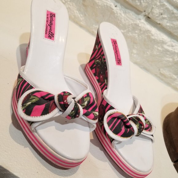 Betsey Johnson Cherry wedge mules - Picture 2 of 4